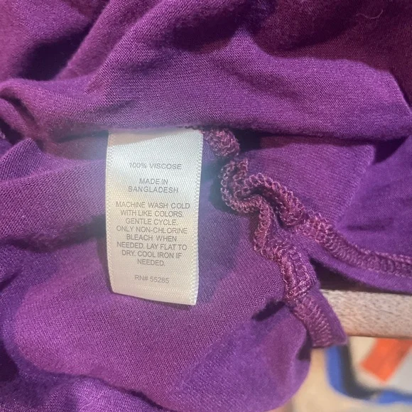 EXPRESS Purple spaghetti strap cami. Side slots are 4.5” long. EUC - Picture 5 of 6